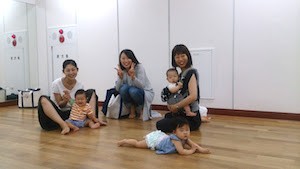 ママヨガ、集中できなくても満足するのは・・・